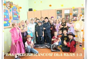 Powiększ obraz: 100 (10)